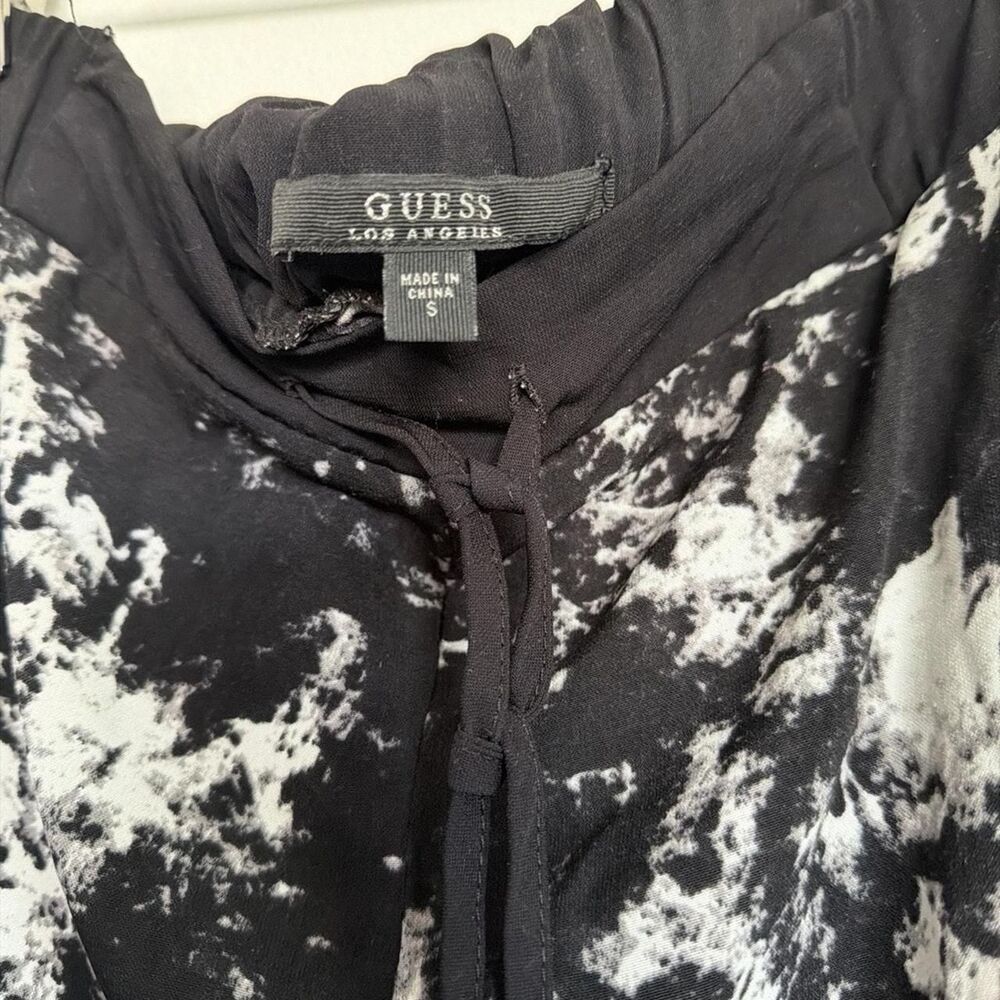 Guess Women's Trousers - Picture 6 of 6